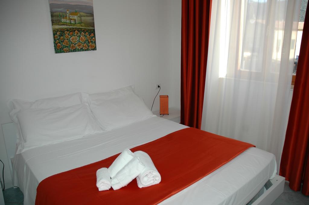 Albergo Dei 10 Colori プロッキオ エクステリア 写真