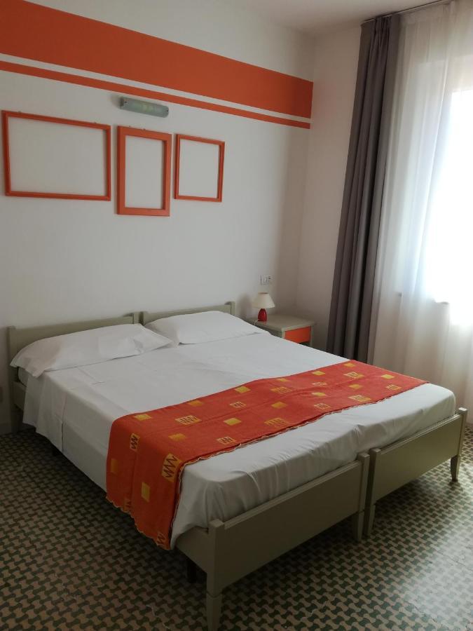 Albergo Dei 10 Colori プロッキオ エクステリア 写真